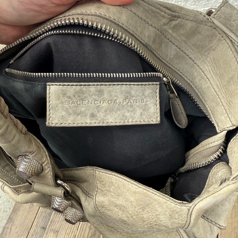 Auth Balenciaga city moto giant grey Bag - Picture 8 of 16